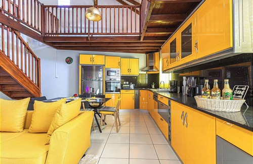 Pointe-Noire Villa | Homerez - Villa in Pointe-Noire