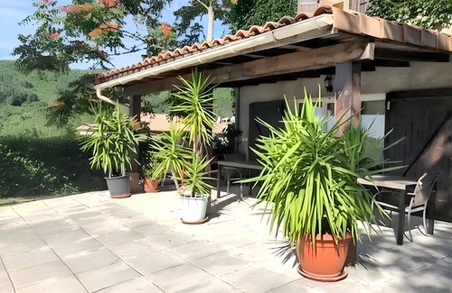 Rocher Villa | Homerez - Villa in Rocher, pool and mountain view