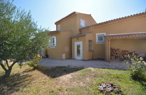 Saint-Didier Villa | Homerez - Villa in Saint-Didier