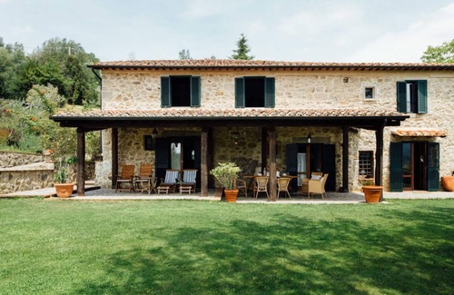Santa Fiora Villa | Homerez - Villa in Santa Fiora