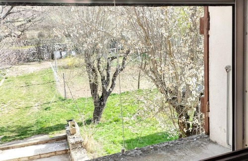 Sisteron Villa | Homerez - Villa in Sisteron with Pool