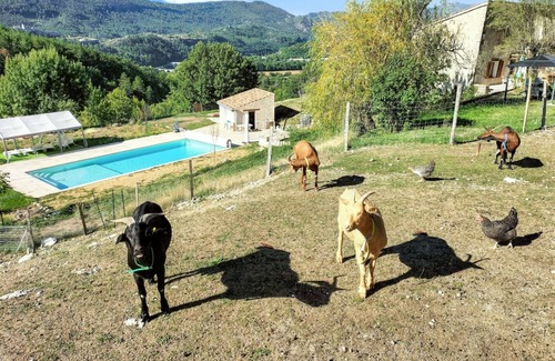 Sisteron Villa | Homerez - Villa in Sisteron with Pool