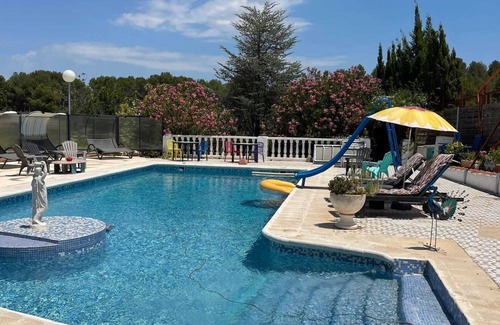 Turis Villa | Homerez - Villa in Turís, Shared Pool.