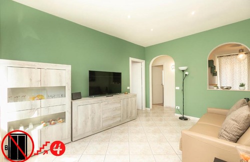 Sestri Ponente Apartment | Homes in Genoa - Young Apartment