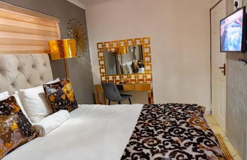 Pretoria House | Homes of Ace Gold