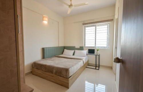 Palm Meadows House | HomeSlice Manor - Premium Apartment in Whitefield