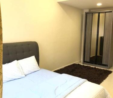Shah Alam House | Homestay 7-12pax in Shah Alam