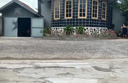 Gerung House | Homestay Bintang