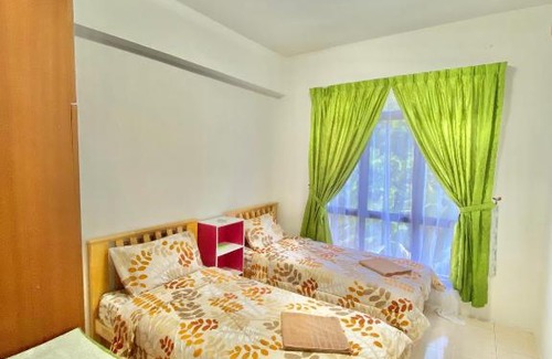 Lumut Apartment | Homestay Legacy Kamariah Ahmad,Lumut