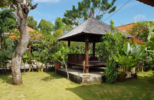Kutuh Apartment | Homestay Near Pandawa Beach Family Room