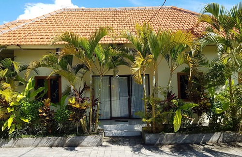 Kutuh Apartment | Homestay Near Pandawa Beach Family Room