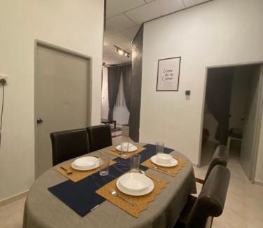 Dungun House | Homestay Sura Dungun