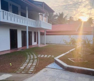Thalaramba Hotel | Homestead Escape