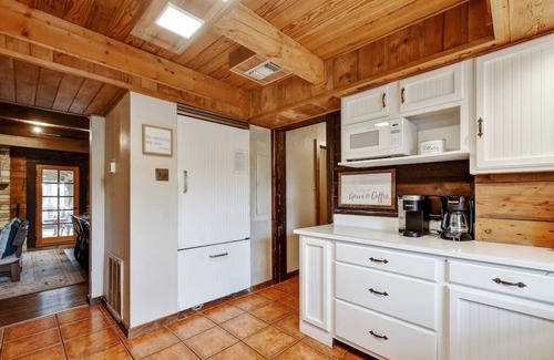 San Marcos House | Homestead House- Game Room, Lounge Pool, Movie Theater, Hot Tub, etc.