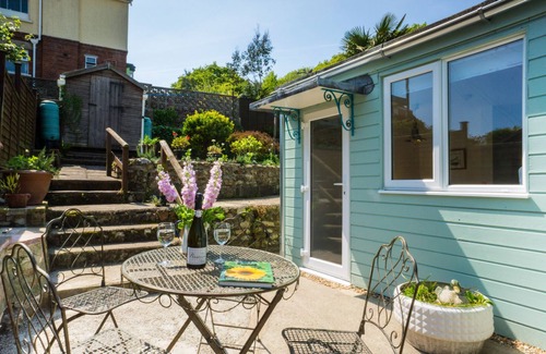 Lyme Regis Cottage | Homestead, Lyme Regis is a cosy riverside cabin, 10 mins walk from the beach