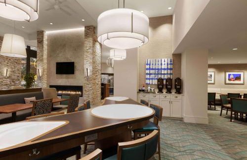 Mount Vernon Square Hotel | Homewood Suites by Hilton Washington DC Convention Center