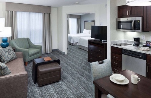 Tukwila Hotel | Homewood Suites by Hilton Seattle-Tacoma Airport/Tukwila