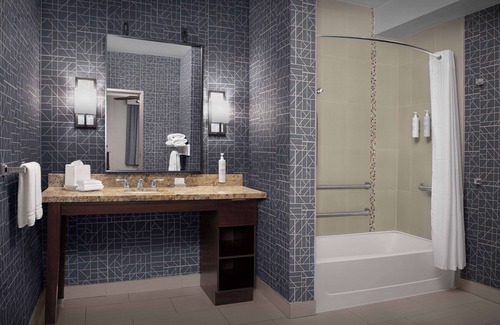 Lynnwood Hotel | Homewood Suites by Hilton Lynnwood Seattle Everett, WA