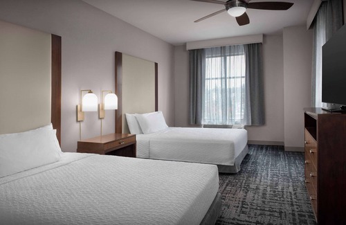 Lynnwood Hotel | Homewood Suites by Hilton Lynnwood Seattle Everett, WA