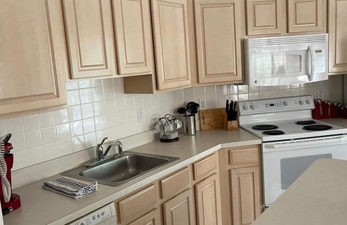 Port Saint Lucie Apartment | Homey 1 BD/1 Bath apartment next to PGA Golf Course.