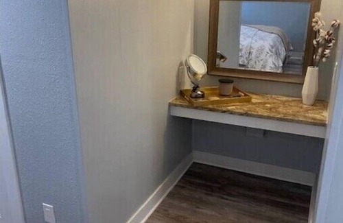Bella Vista Apartment | Homey 3-bedroom condonn