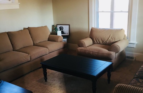 Larned House | Homey Historic Lodge located in Larned Kansas