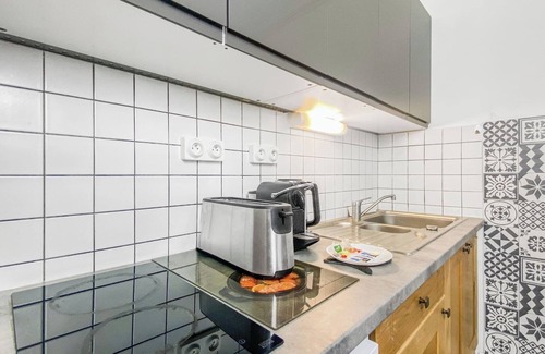 Annemasse Apartment | Homey Liberta - Downtown/Private balcony/Wifi