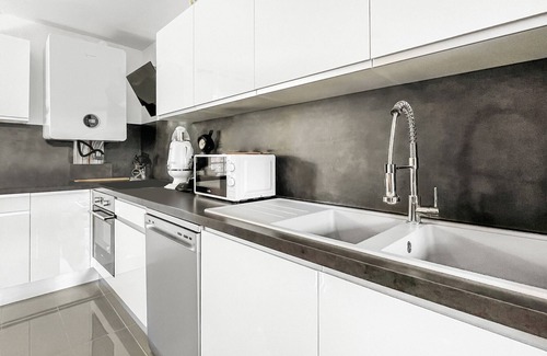 Annemasse Apartment | Homey Luxury - Near downtown, transport, Geneva