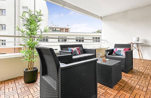 Annemasse Apartment | Homey Rest - Free parking/Near train station and Geneva