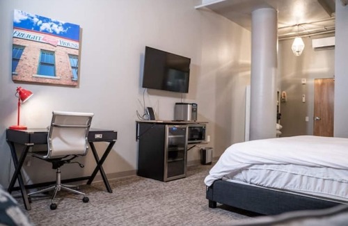 Davenport Apartment | Homey Suite in Davenport