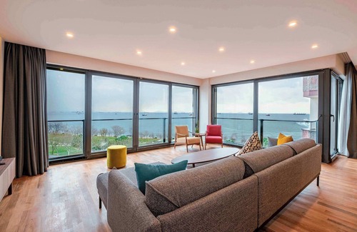 Bakırkoy Apartment | Homie Suites | Bakırköy | 2br with Sea View #BA5