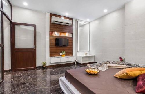 Saket Apartment | Homlee-Basement Flat with kitchen in Saket, South Delhi