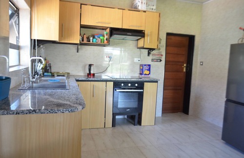 Chipata House | Homz Cottage - Mfuwe, Zambia on the gateway into the South Lunagwa National Park