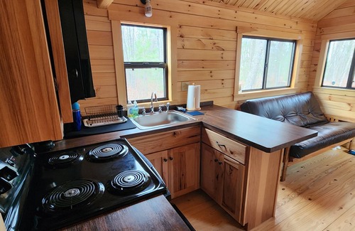 Rogers City Cabin | Honey Bee Farms Secluded Cabin Near Lake Huron