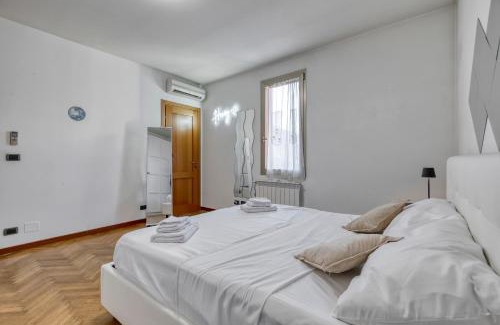 Province of Bologna Apartment | Honey Terminal