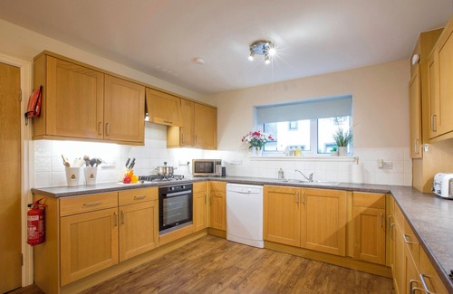 Penrith Cottage | HONEYBEE COTTAGE, family friendly, with pool in Penruddock