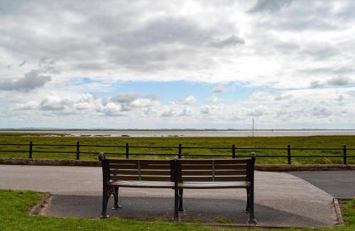 Candlewick House | Honeybee Cottage