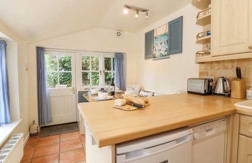 Osmington Mills Cottage | Honeybun