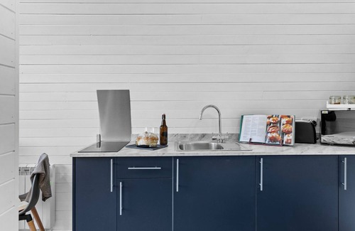 Wells Cabin | Honeycrisp Glamping Pod- Free Wi-F, Hot Tub