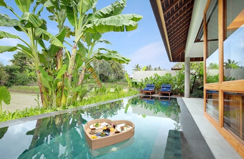 Ubud City-Centre Villa | Honeymoon Bliss 1 Bedroom Villa in Ubud (2);