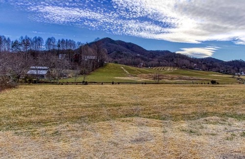Wears Valley Cottage | Honeymoon home | Hot tub | Spectacular view | Fplc