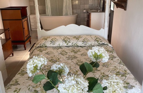 Grabouw House | Honeymoon Stay at The James Family Farm