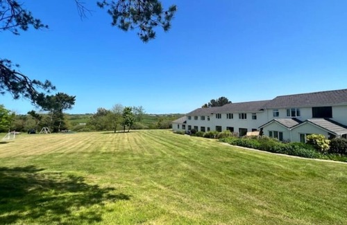 Woolfardisworthy Apartment | Honeysuckle at Moorhead Country Holidays