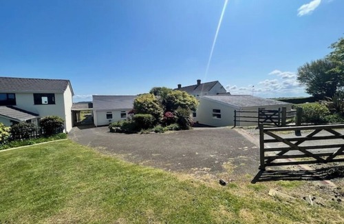 Woolfardisworthy Apartment | Honeysuckle at Moorhead Country Holidays