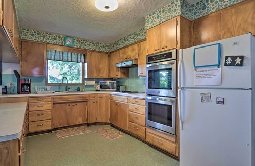 Hayden View Estates House | 'Honeysuckle on Hayden' Lakefront Home w/Dock!
