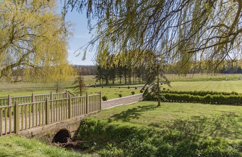 Broad Oak House | Honeywood Lodge by Bloom Stays with Indoor Pool ideal for families and children