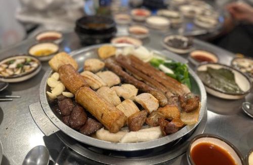 Mapo Apartment | Hongdae 10mins, HapJeong 5mins, AirportBUS 5mins, Largo House SEOUL- Foreigner only