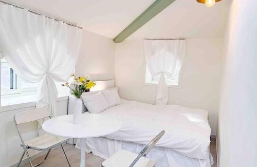 Mapo Apartment | Hongdae 30 seconds to Subway
