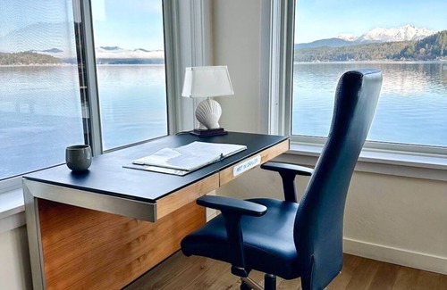 Union House | Hood Canal Resort - Luxury Lookout Vacation Rental