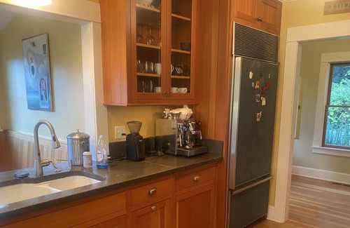Hood River Other | Hood River Farm House on 40 Acres - 5bd & 3ba